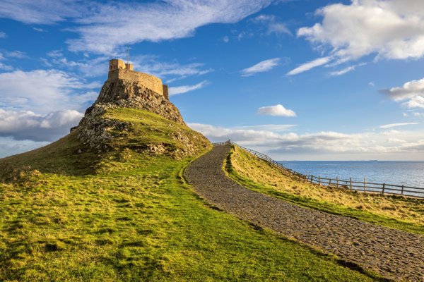 Holy Island trek leaves comedian faithful to his non-devotion