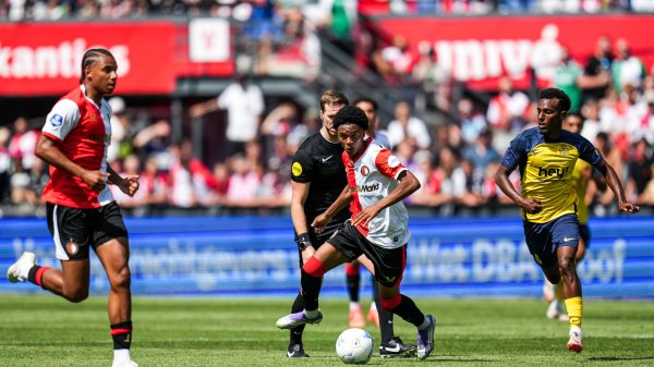 アヤックスで3件の極めて注目すべき移籍を巡り「警戒レベル1」発令：「これは本来あるべき姿ではない！」 | Goal.com 日本