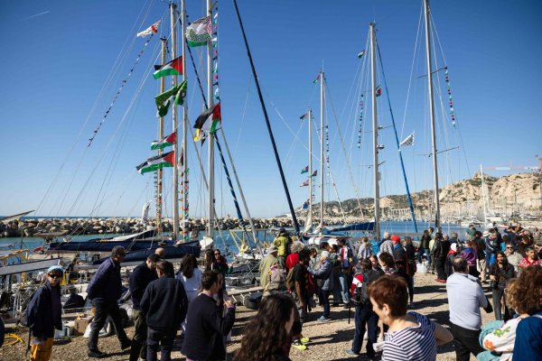 Gaza : une vingtaine de bateaux français ont quitté le port de Marseille, avec l’objectif de « briser » le blocus israélien de l’enclave