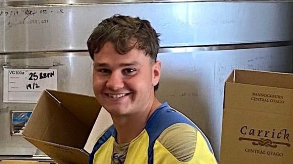 « Il va laisser un grand vide » : qui était Antoine Richard, jeune rugbyman français retrouvé mort en Nouvelle-Zélande ?