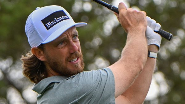 Valero Texas Open: Tournament suspended until Sunday due to weather as Scot Robert MacIntyre's lead shrinks