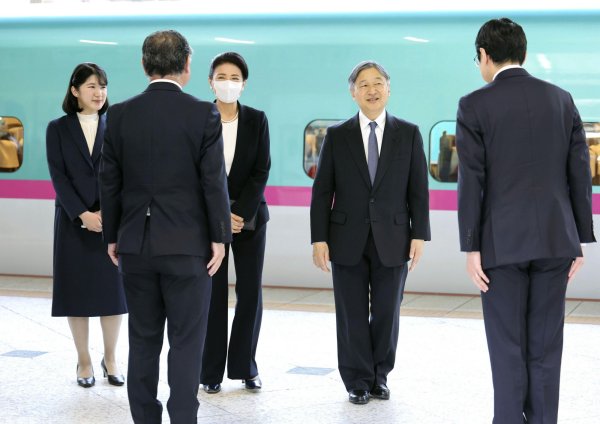 天皇ご一家、福島に到着　原発立地自治体視察へ（共同通信） - Yahoo!ニュース