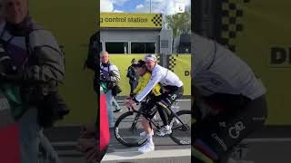 🤩 Quand Tadej Pogacar emmène Pauline Ferrand-Prévot en balade après le Tour des Flandres #shorts