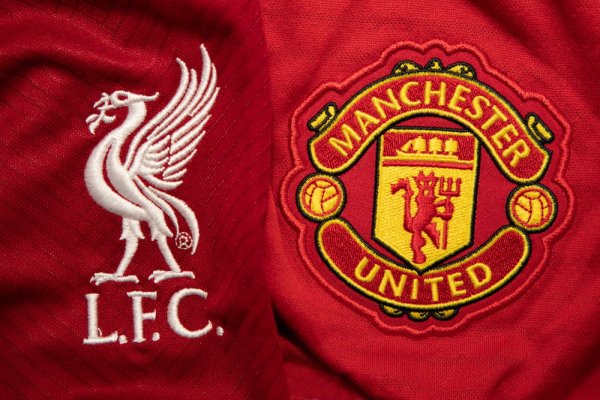 Manchester United and Liverpool 'tempting' midfielder - Ideal for both - €1bn release clause