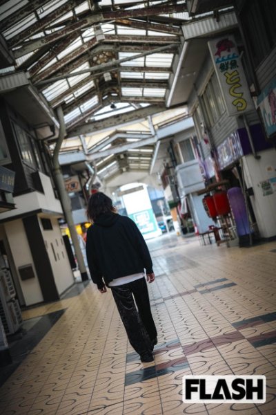 和歌山カレー事件「母・林眞須美死刑囚の無実」訴える長男のポジティブ思考「みんなでがんばっていこうって」（SmartFLASH）｜ｄメニューニュース