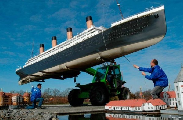 ミニチュア・ワールド　空想広がる小さな大世界　写真特集：時事ドットコム