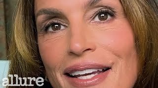 Cindy Crawford's Modern Take on a '90s Look