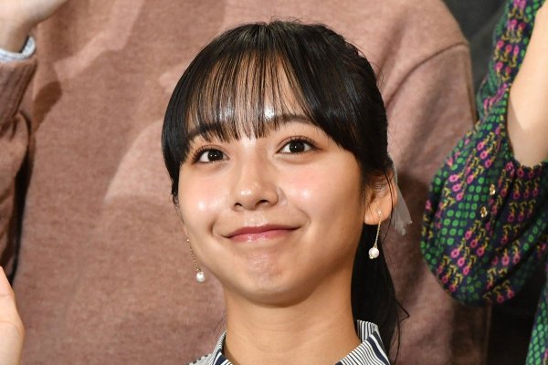 山之内すず　読書熱が高まりＳＮＳが疎かに「心の調子はすこぶる良いです」 | 東スポWEB