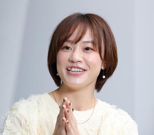 【レスリング】「すてき」登坂絵莉さん、プライベートで愛用「がちメガネ」の黒縁メガネ姿披露（日刊スポーツ）｜ｄメニューニュース