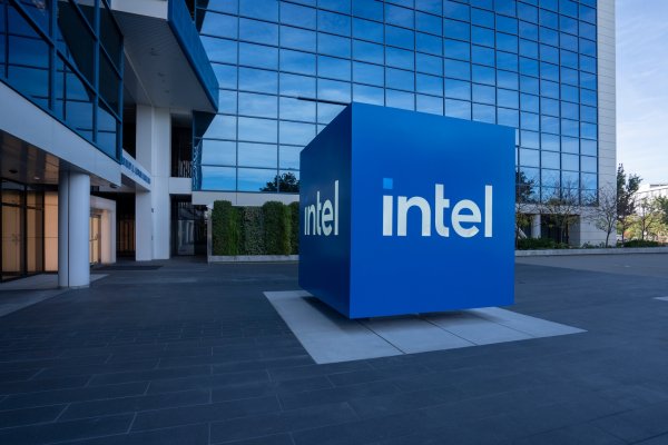 Intel Still Leans On A Fragile CPU Business (NASDAQ:INTC)