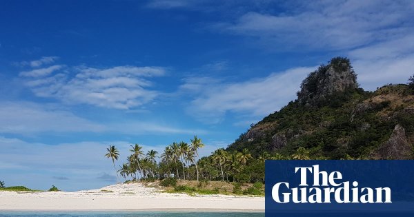 Cruise ship caught on reef off tiny Fiji island where Cast Away filmed