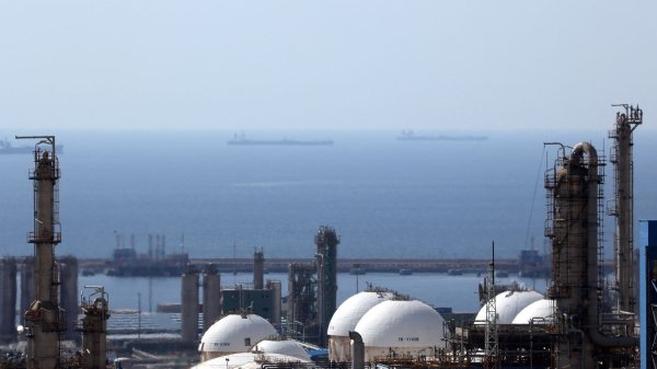 Risque de p&eacute;nurie de carburants : "Avril devrait &ecirc;tre bien pire que mars", pr&eacute;voit une sp&eacute;cialiste