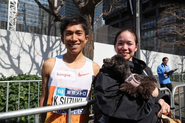 鈴木健吾、一山麻緒夫人が第一子妊娠を明かす「待ち遠しい」エコー写真のサプライズSNS投稿 | 月陸Online｜月刊陸上競技