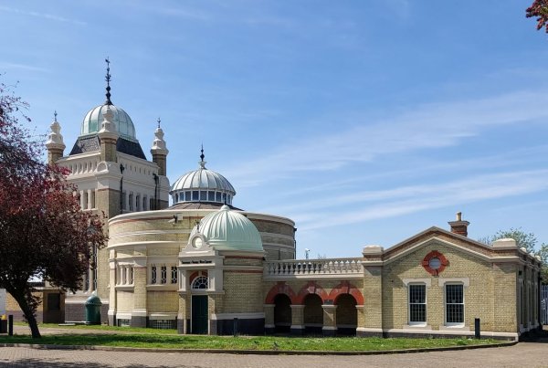 The Moorish-style Streatham Pumping Station was built in ...