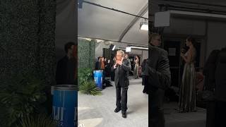 E? Obsessed with #OliverPlatt? Yes, yes we are. #EMMYs #shorts