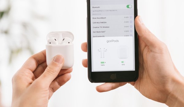 Pairing-the-airpods-with-iphone.jpgの画像 - AirPodsだけの特権が崩れる。Appleが他社イヤホンへのワンタップペアリング開放に向けEUでテスト中 | ゴリミー