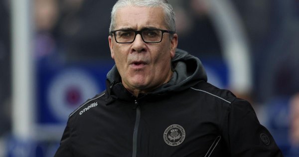 Veteran SPFL manager urges Martin O'Neill to make bold Celtic call in defence