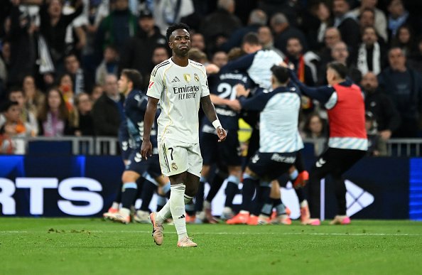 途中交代を命じるX・アロンソとは折り合い悪く…… ヴィニシウスが振り返る前監督との関係「望むような関係を築くことは出来なかった」（theWORLD（ザ・ワールドWeb）） - Yahoo!ニュース