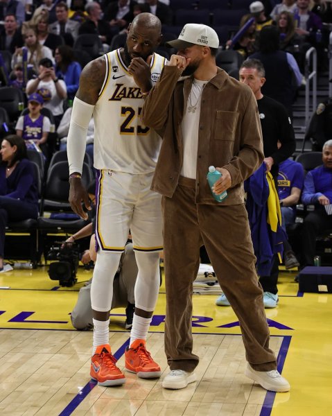 This season robbed us of Stephen Curry vs LeBron James