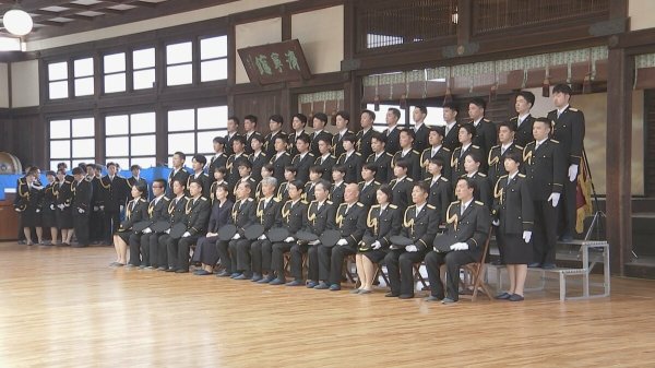 皇宮警察学校で入校式　50人が決意新たに「不偏不党かつ公平中正に」 | TBS NEWS DIG