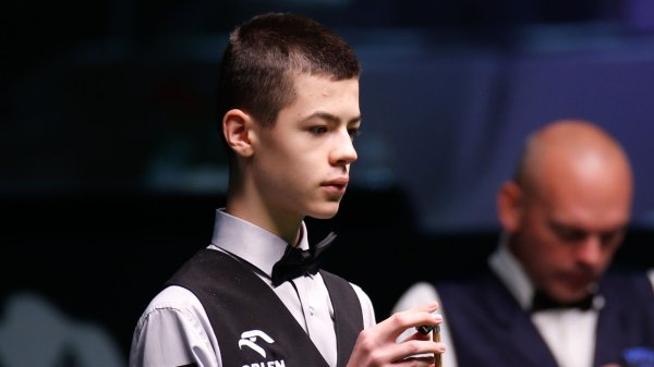 Michal Szubarczyk: Fifteen-year-old becomes youngest winner of a World Snooker Championship match
