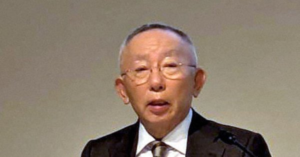  Uniqlo operator posts record 1st-half profit on strong global sales - The Mainichi