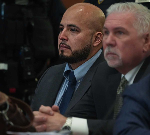 NYPD Sgt. Erik Duran gets 3-9 years prison time for hurling cooler that killed fleeing suspect
