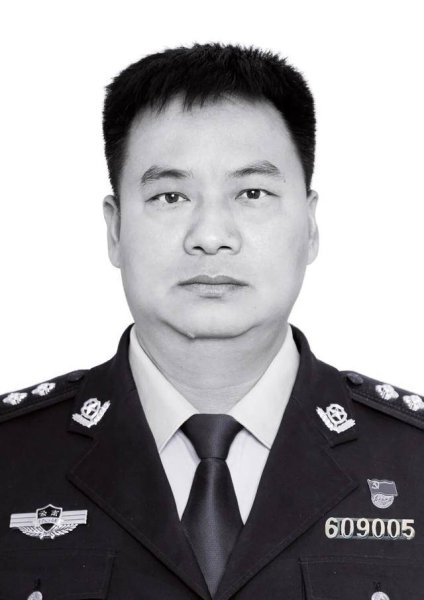 公安局副局长开会时猝死，年仅45岁