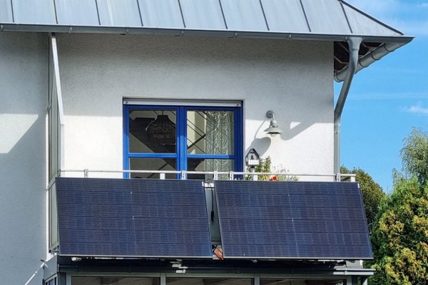 Analysis: How 'plug-in solar' can save UK homes £1,100 on energy bills - Carbon Brief