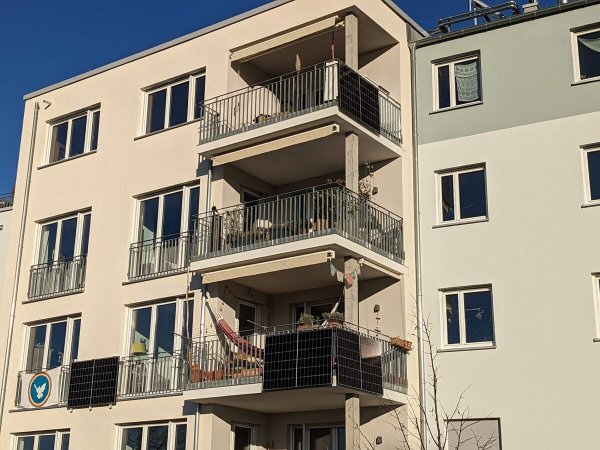 UK opens door to plug-in solar boom