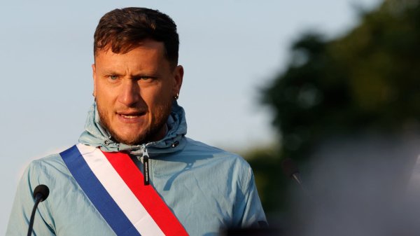 L'idée de démissionner n'est "jamais venue à l'esprit" du député LFI Raphaël Arnault après la mort de Quentin Deranque