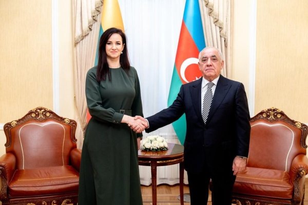 Баку и Вильнюс обсудили возможность открытия прямого авиасообщения - Minval Politika