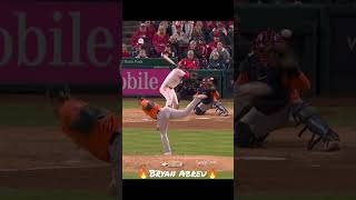 Bryan Abreu with the nastiest inning in the World Series