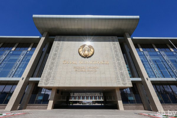 Лукашенко поздравил военнослужащих и ветеранов войск противовоздушной обороны с профессиональным праздником