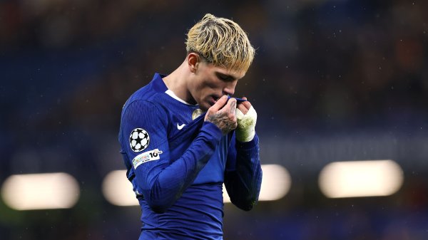 「悪いことをした」とアレハンドロ・ガルナチョ。チェルシー移籍を前にマンチェスター・ユナイテッドの低迷を認め、不和で終わったオールド・トラッフォードでの日々は「辛かった」と明かした。 | Goal.com 日本