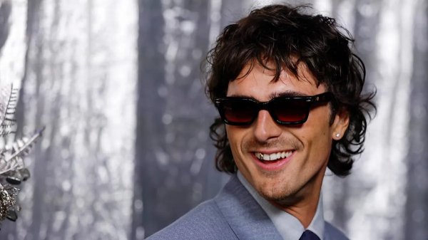 Jacob Elordi’s Dating History: Who Is He Really Seeing After Olivia Jade?