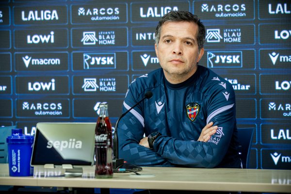 PRESS CONFERENCE | Luís Castro: "Playing with our fans at home can be very good for us"