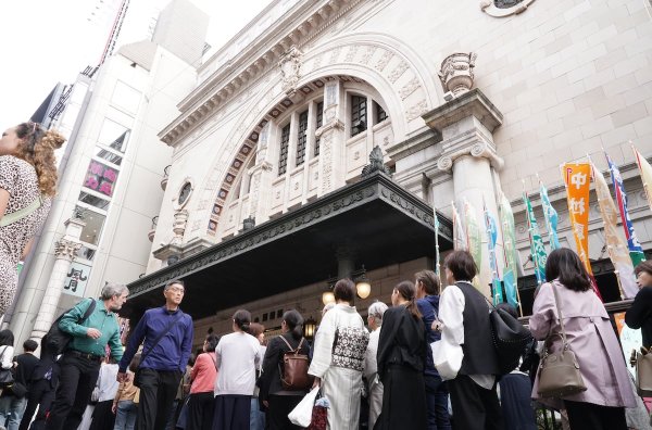 消えるミナミのシンボル「もったいない」　大阪松竹座の解体に歌舞伎ファンから惜しむ声（産経新聞） - Yahoo!ニュース