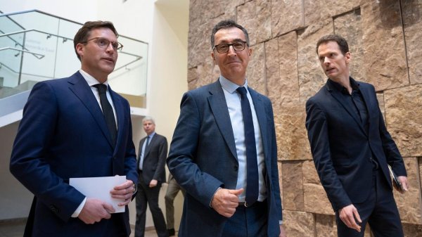 Nach Wahl in Baden-Württemberg: Özdemir: Drücken Startknopf für Koalitionsverhandlungen