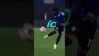 Ademola Lookman's first touches are so daring 🔥 #atalanta #europa #europaleague