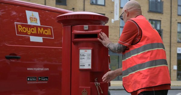 How to get paid by Royal Mail for delayed post as compensation rights explained