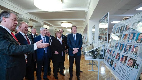 В Государственной Думе открылась выставка, посвященная достижениям отечественной космонавтики