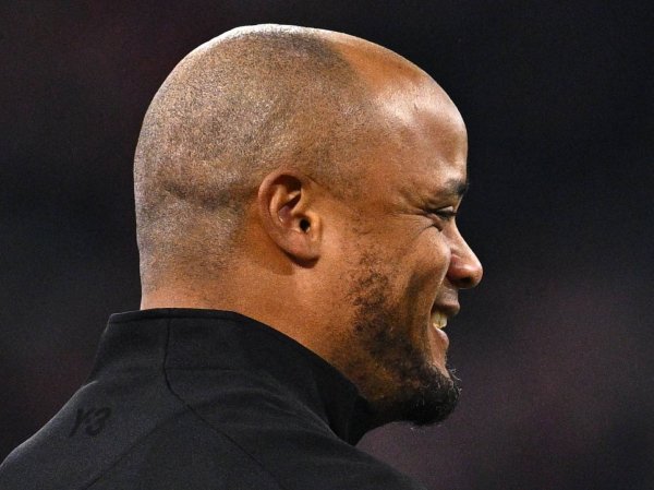 Компани ответил на слова Кана, который посоветовал Мусиале отказаться от ЧМ-2026