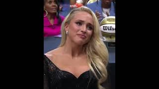 A memorable moment for Jalen Suggs and Hailey Van Lith 🙌